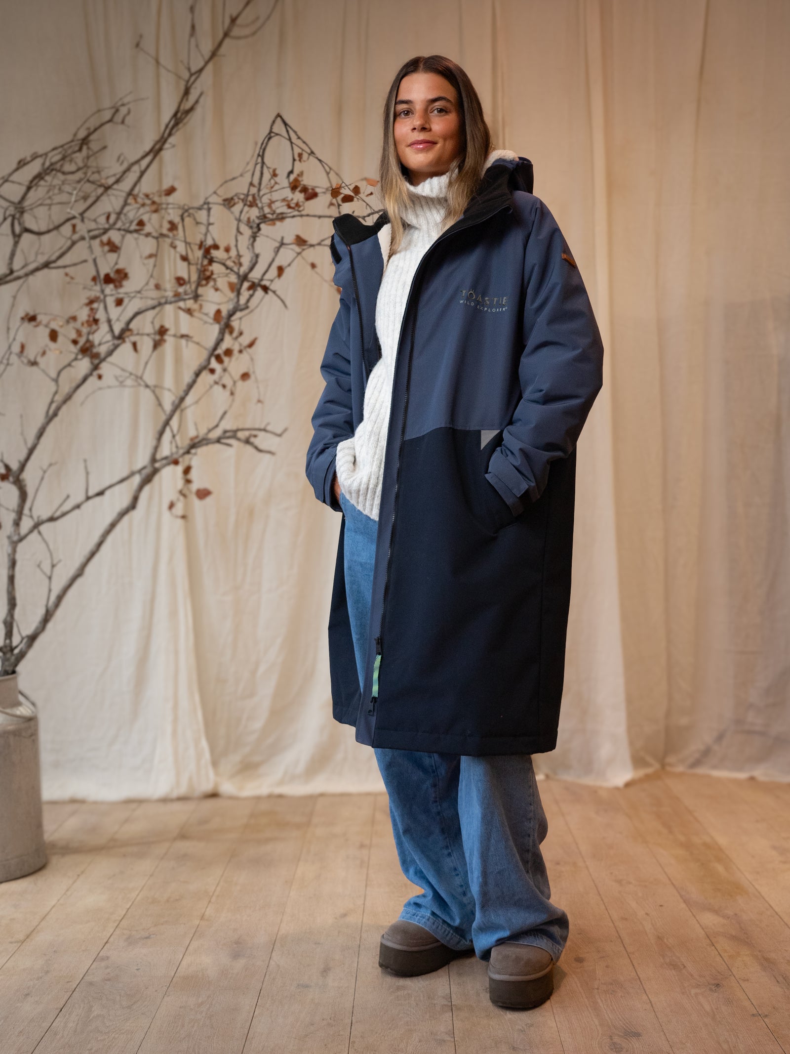 Adult Weatherproof Changing Robe | Navy